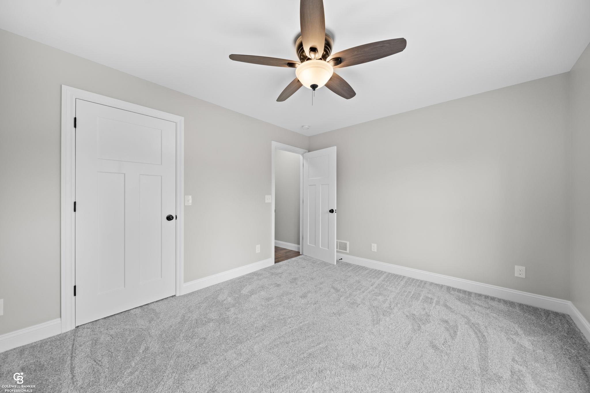 4044 Krafft Road Fort Gratiot, MI 48059 - Photo 22 of 39 50127420-27.JPG
