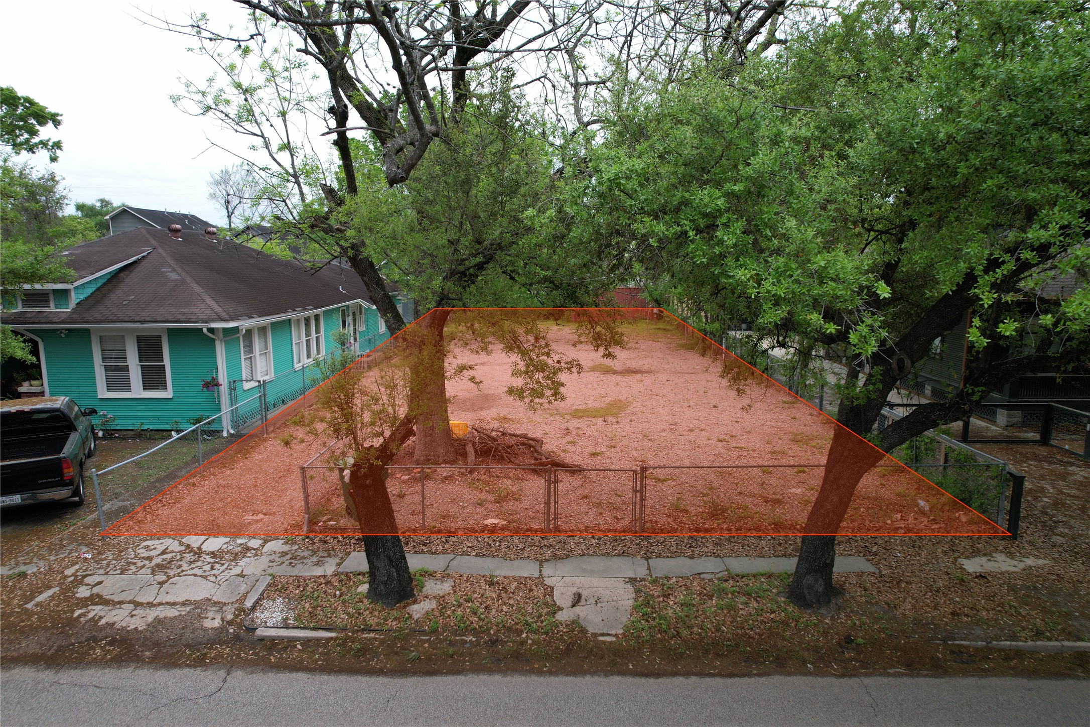 1439 Yale Street Houston, TX 77008 - Photo 2 of 6