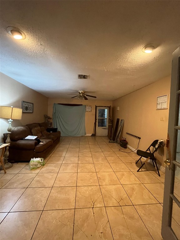 9713 Clark Road Houston, TX 77076 - Photo 5 of 6