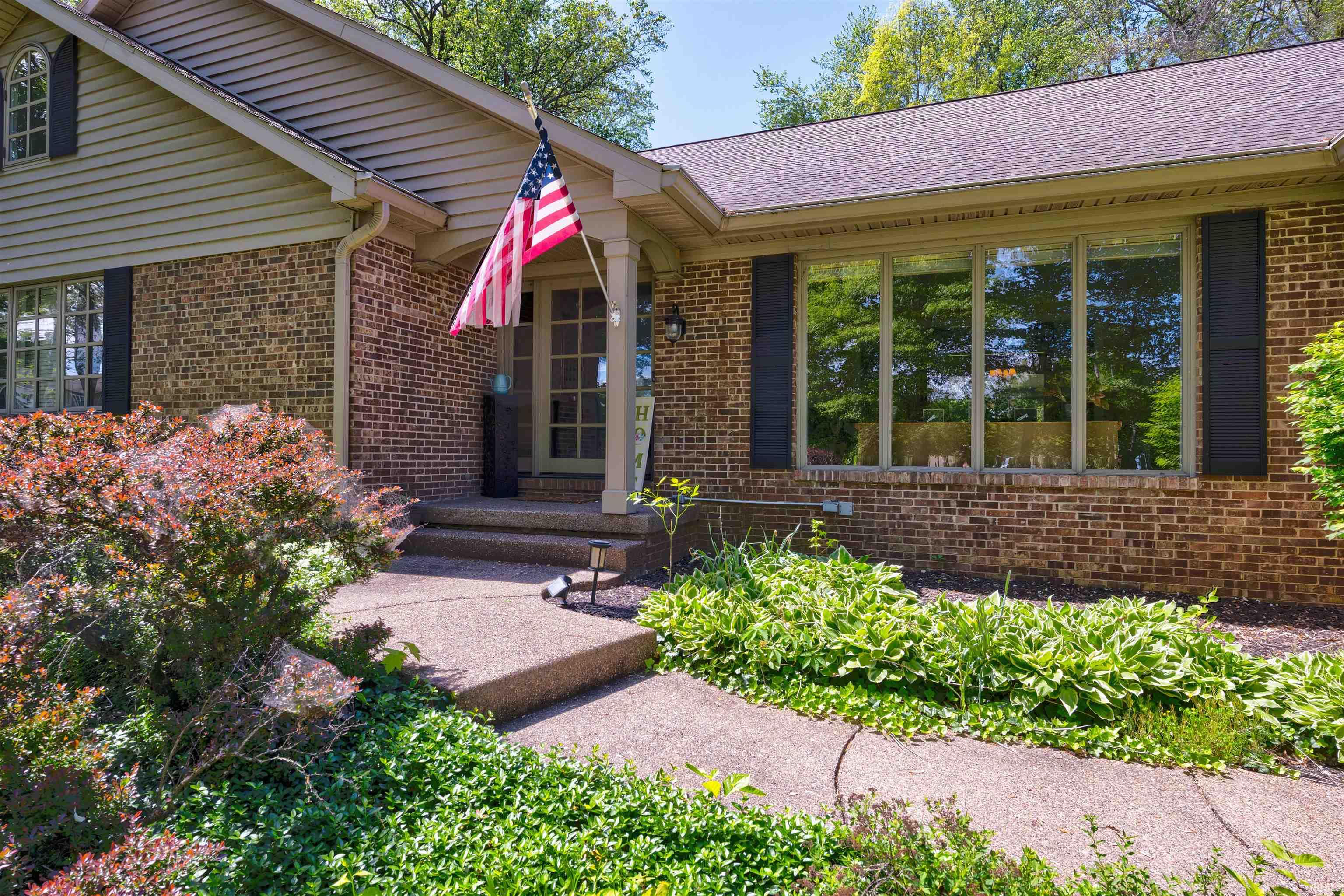 4077 Frame Road Newburgh, IN 47630 - Photo 3 of 7