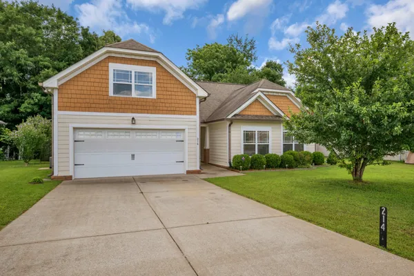 $375,000 | 214 Wyburn Place, Burns, TN 37029