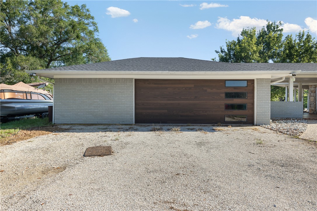 871 Cazey Loop Franklin, TX 77856 - Photo 5 of 42 front view of a house