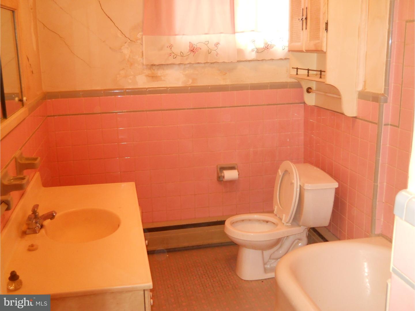 133 Kent Road Upper Darby, PA 19082 - Photo 12 of 15