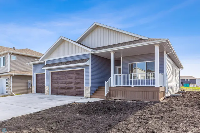 $479,900 | 5851 11th Street West, West Fargo, ND 58078
