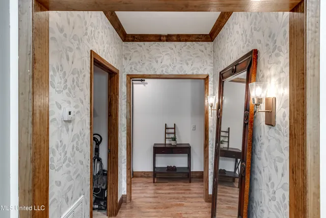 $2,700 | 1998 Highway 16, Carthage, MS 39051