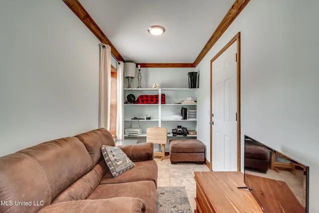 $2,700 | 1998 Highway 16, Carthage, MS 39051