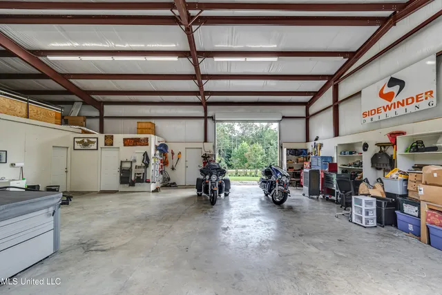 $2,700 | 1998 Highway 16, Carthage, MS 39051