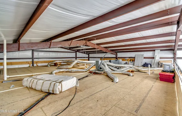 $2,700 | 1998 Highway 16, Carthage, MS 39051