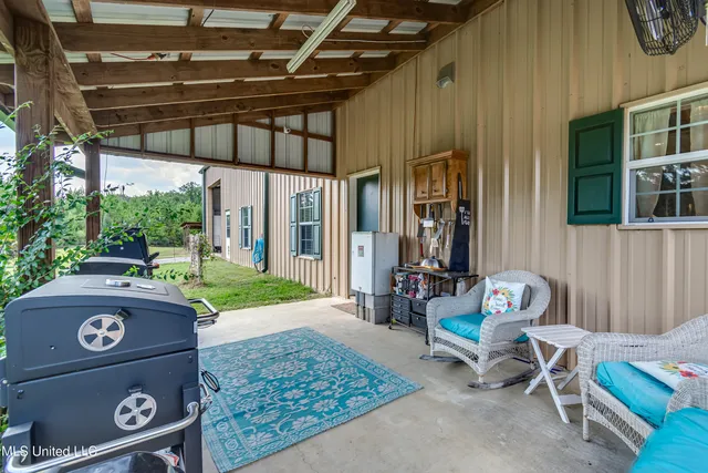 $2,700 | 1998 Highway 16, Carthage, MS 39051