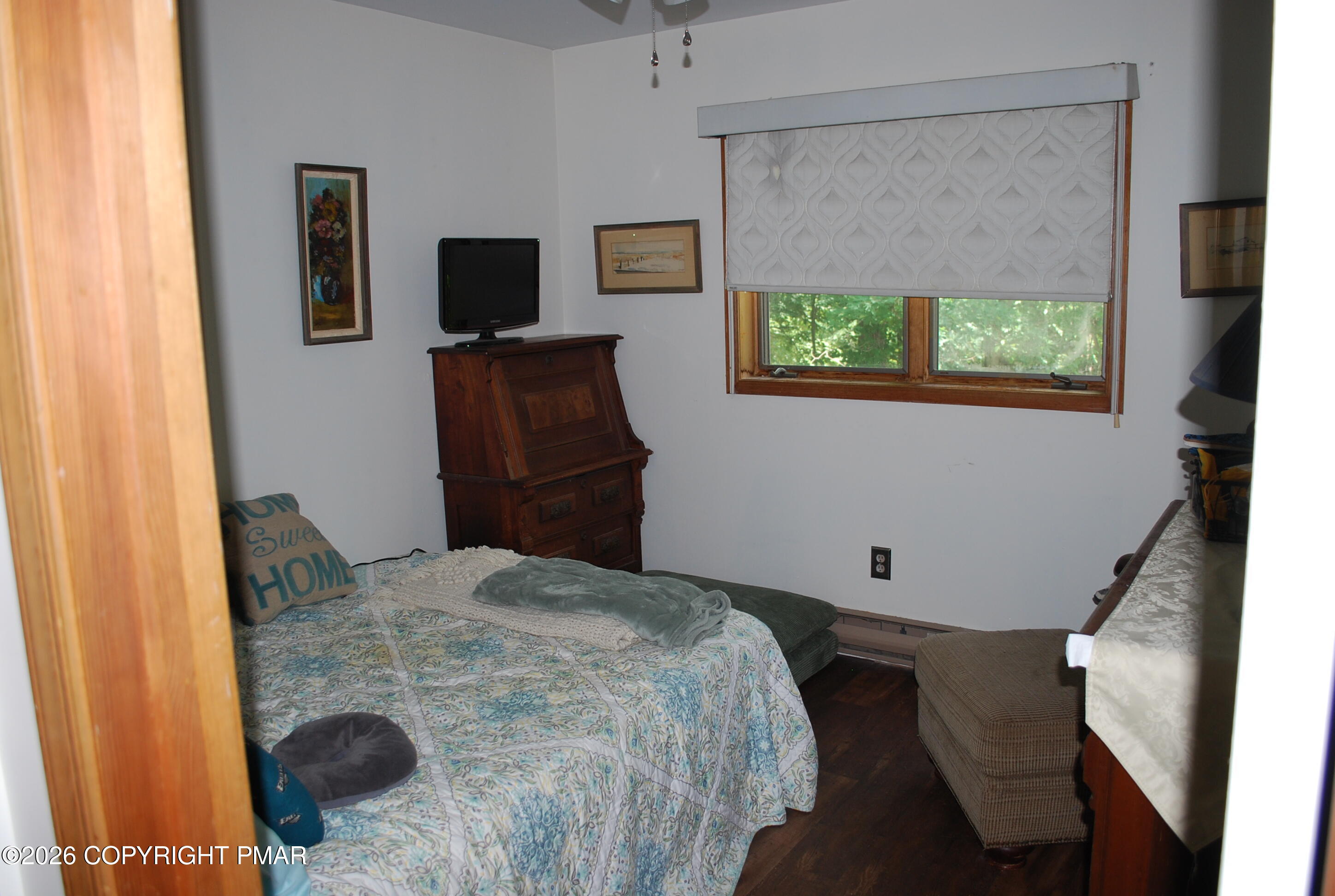 424 Saunders Drive Bushkill, PA 18324 - Photo 17 of 35 DSC_0494