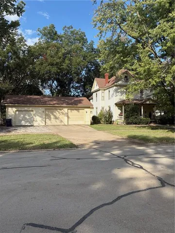 $159,500 | 301-305 South 2nd Street, Independence, KS 67301