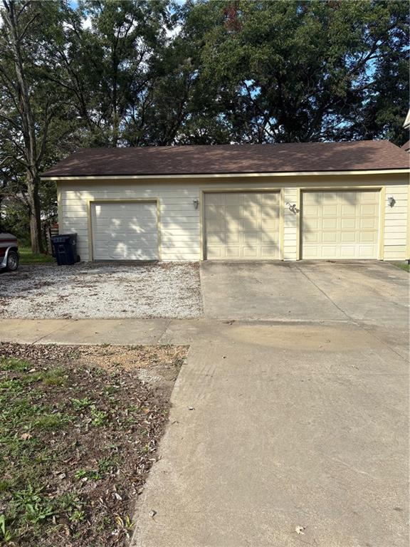 301-305 South 2nd Street Independence, KS 67301 - Photo 4 of 27