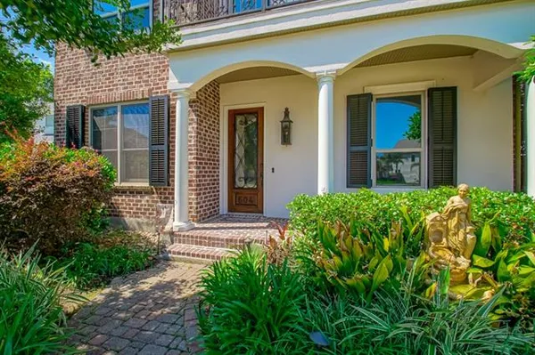 $725,000 | 604 Ferriday Court, New Orleans, LA 70123