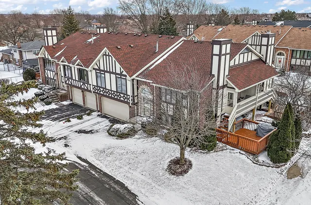 $264,000 | 17565 Windsor Parkway, Tinley Park, IL 60487