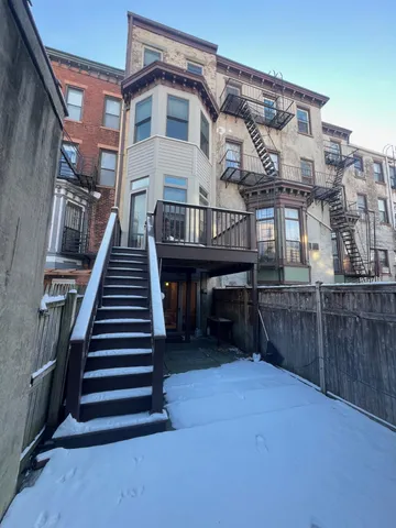 $11,000 | 122 Mercer Street, Jersey City, NJ 07302