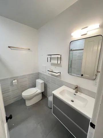 $11,000 | 122 Mercer Street, Jersey City, NJ 07302