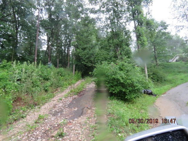 17 Fairview Road Alum Creek, WV 25003 - Photo 8 of 19 Gallery Image 8