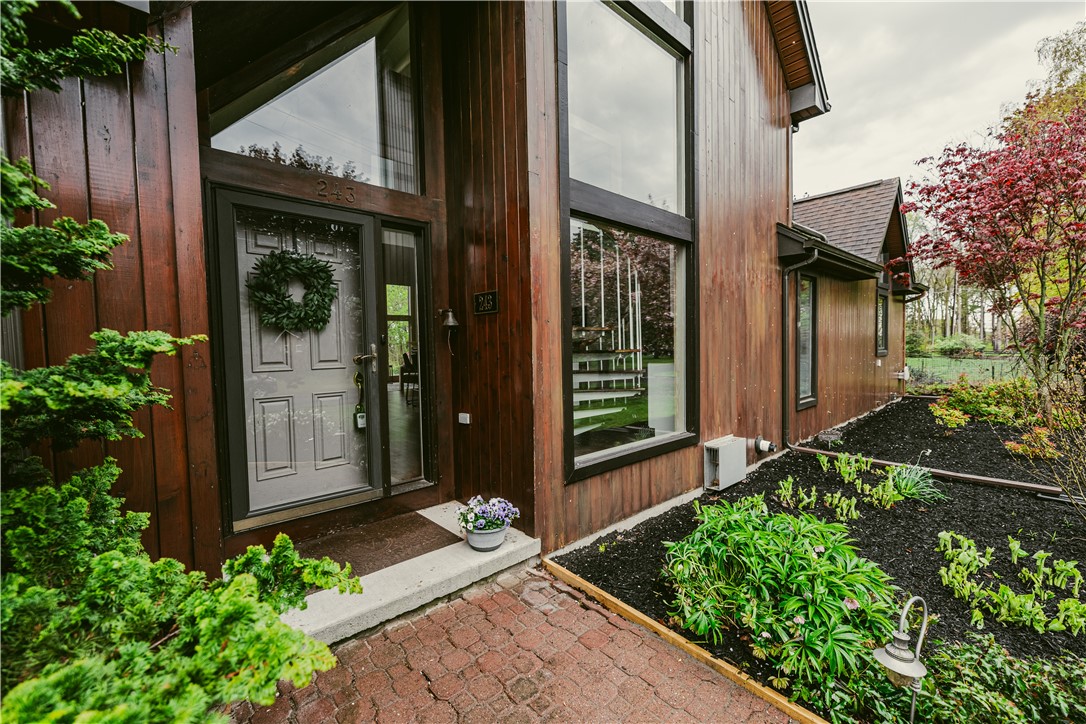 243 Inspiration Point Road Webster, NY 14580 - Photo 2 of 44