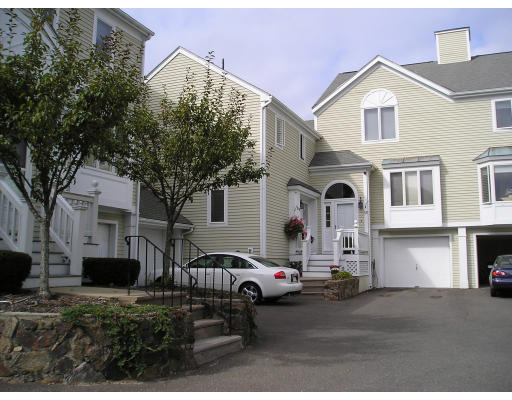 15 Abington Road, Unit 151 Danvers, MA 01923 - Photo 1 of 1 Gallery Image 1