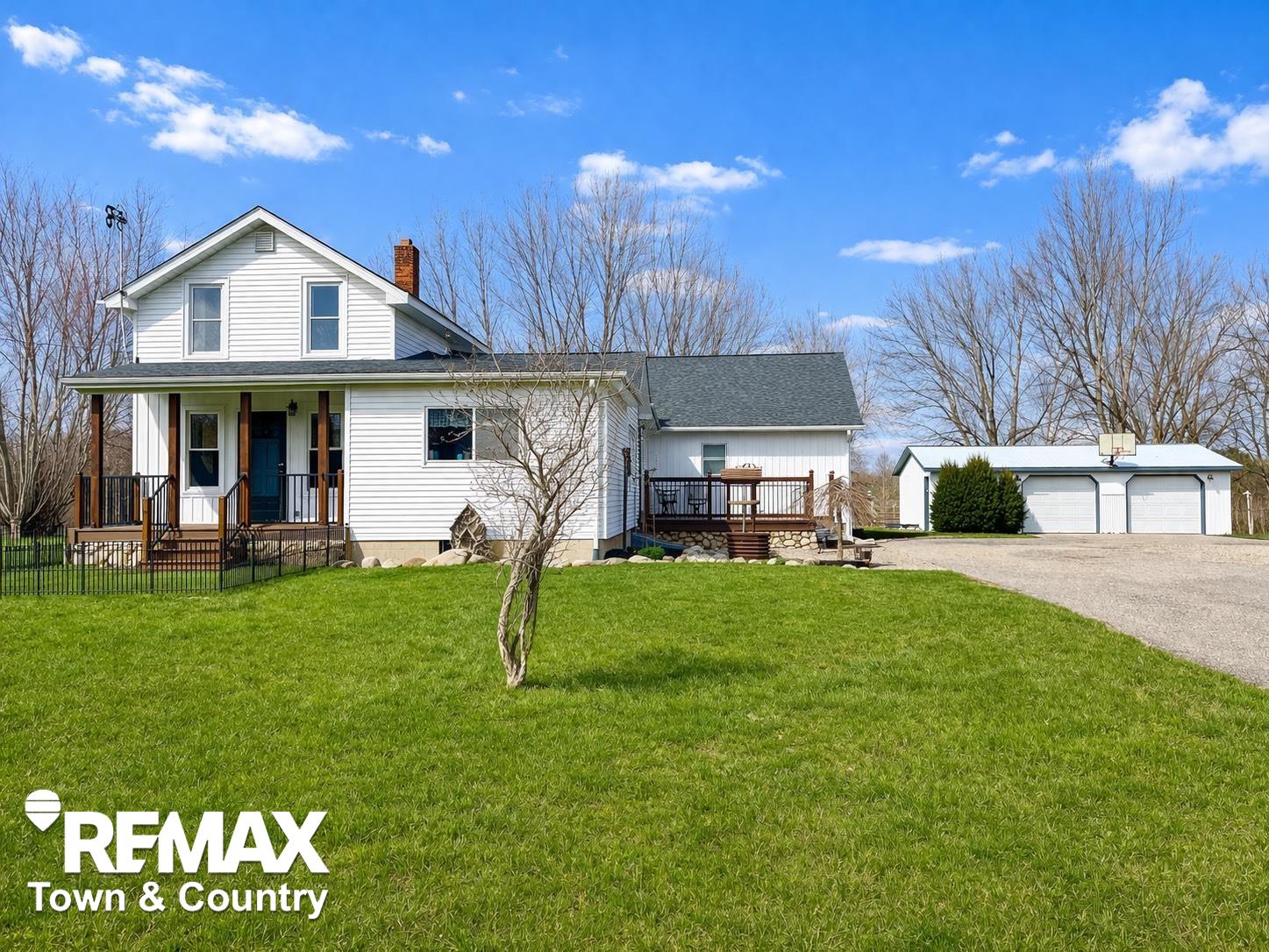 3800 Murphy Lake Road Millington, MI 48746 - Photo 2 of 71 50203609-3bca04aa-4135-47c0-93f9-34c71b53b90a.JPG