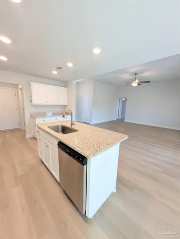 $2,200 | 5693 Old Stone Boulevard, Milton, FL 32570