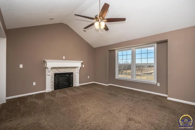 $307,500 | 411 Turkey Run Circle, Oskaloosa, KS 66066