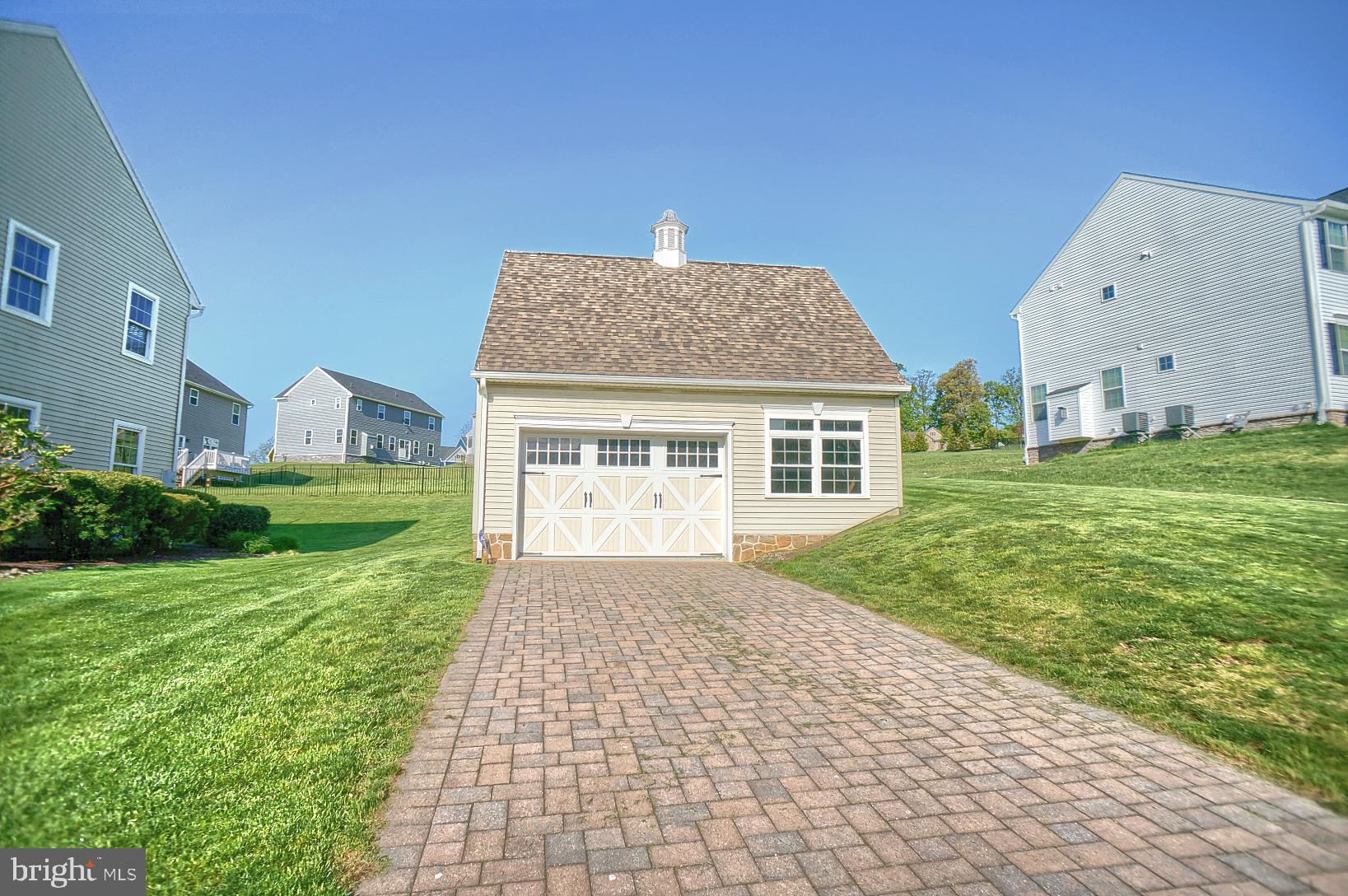 203 Hauer Terrace Spring Grove, PA 17362 - Photo 4 of 66