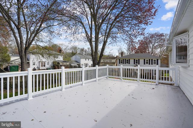 $830,000 | 2013 Hoover Lane, Alexandria, VA 22308