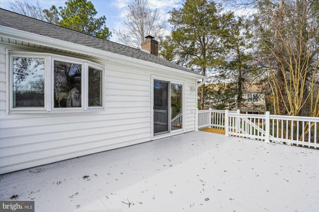 $830,000 | 2013 Hoover Lane, Alexandria, VA 22308