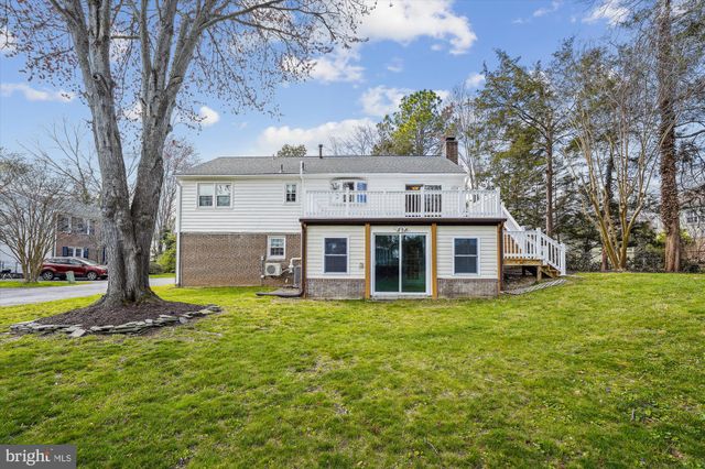 $830,000 | 2013 Hoover Lane, Alexandria, VA 22308