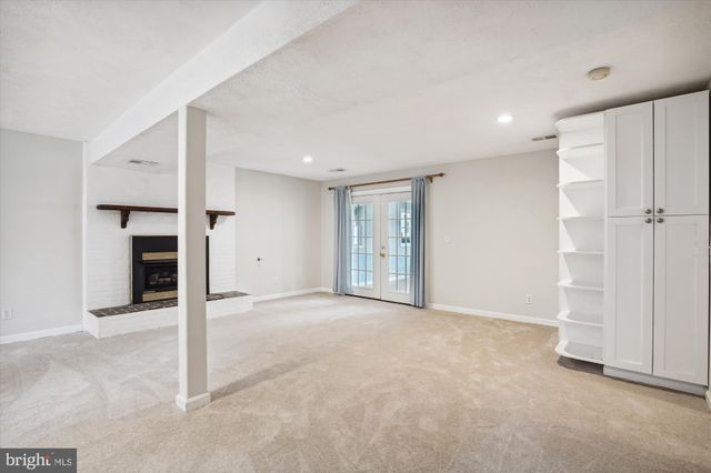 $830,000 | 2013 Hoover Lane, Alexandria, VA 22308