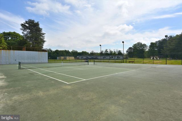 $830,000 | 2013 Hoover Lane, Alexandria, VA 22308