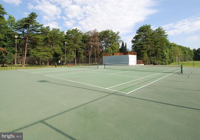 $830,000 | 2013 Hoover Lane, Alexandria, VA 22308