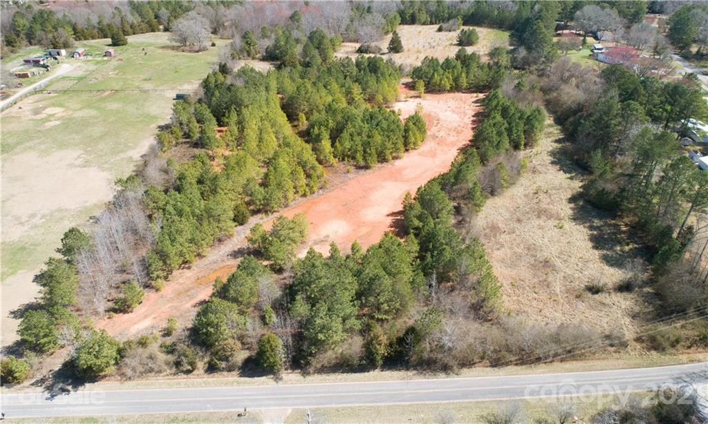33 Ac Chambers Road York, SC 29745 - Photo 9 of 12 Gallery Image 9