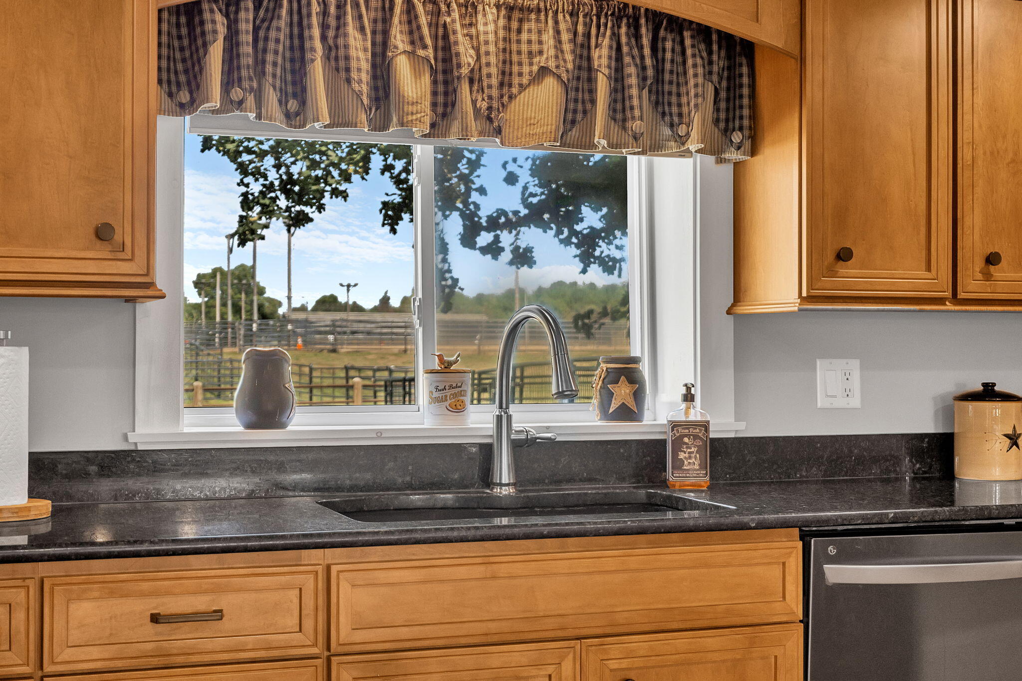 4261 Union Street Levant, ME 04456 - Photo 7 of 98 13-web-or-mls-4261-union-st