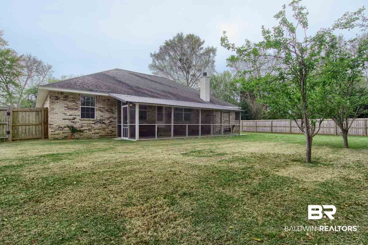 100 Washington Boulevard Foley, AL 36535 - Photo 4 of 26