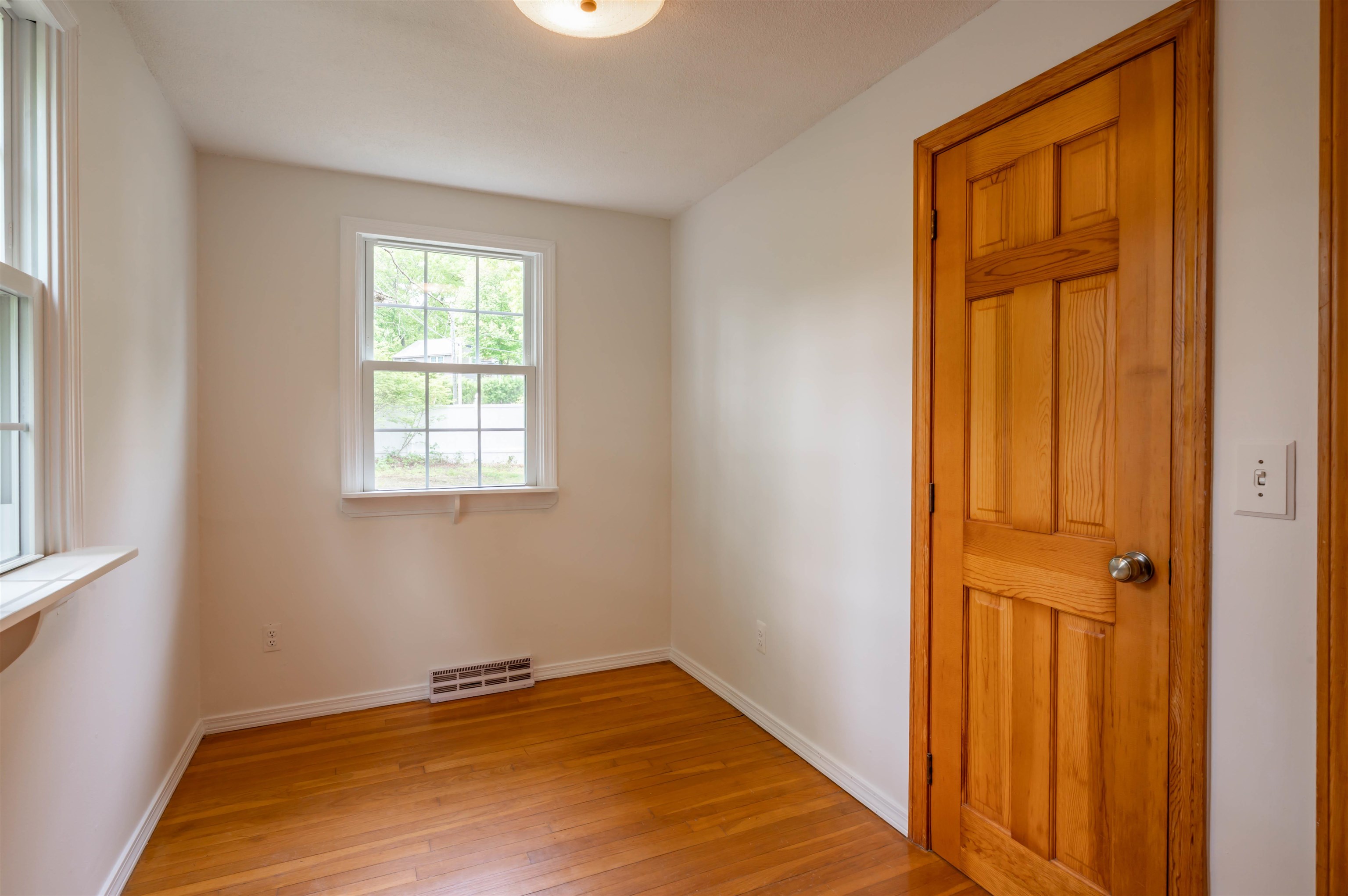 192 Searles Road Nashua, NH 03062 - Photo 25 of 46
