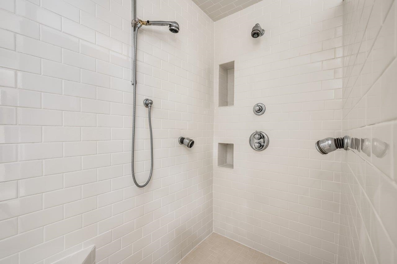 5 Penny Lane Rochester, NH 03868 - Photo 25 of 40