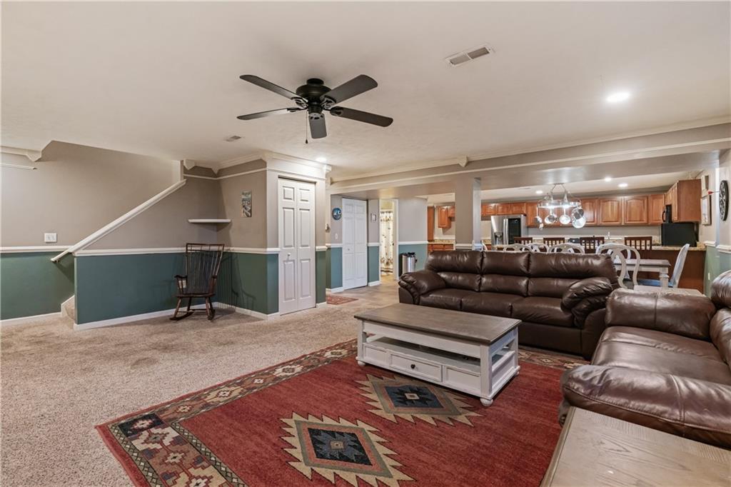 401 Chapeldale Drive Apollo, PA 15613 - Photo 24 of 28 Gameroom