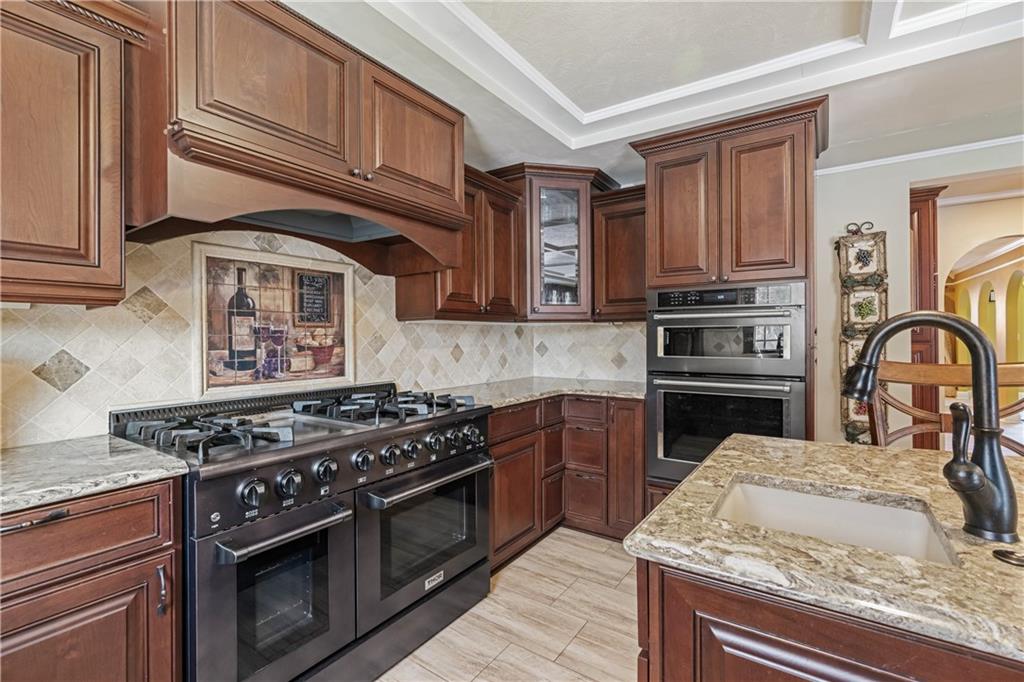 401 Chapeldale Drive Apollo, PA 15613 - Photo 4 of 28