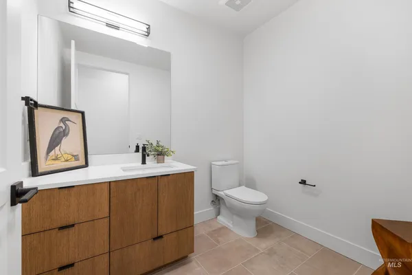 $1,890,000 | 55 East State Street, Unit 304, Eagle, ID 83616