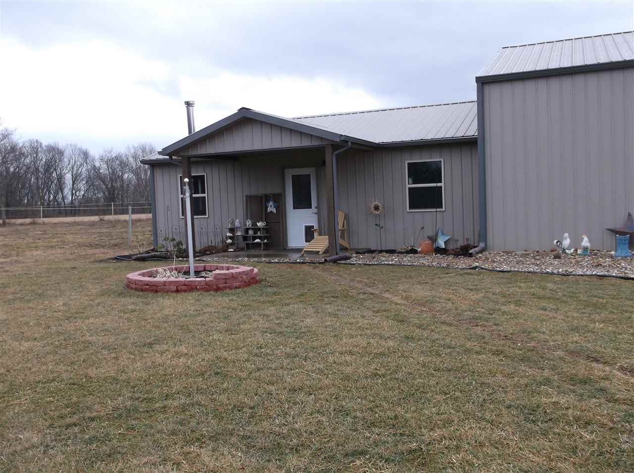 2942 North Warren Road Bloomfield, IN 47424 - Photo 2 of 14