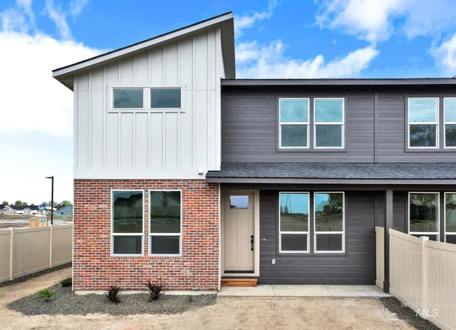 $345,000 | 2902 Dale Lane, Caldwell, ID 83605