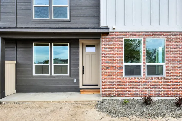 $345,000 | 2902 Dale Lane, Caldwell, ID 83605