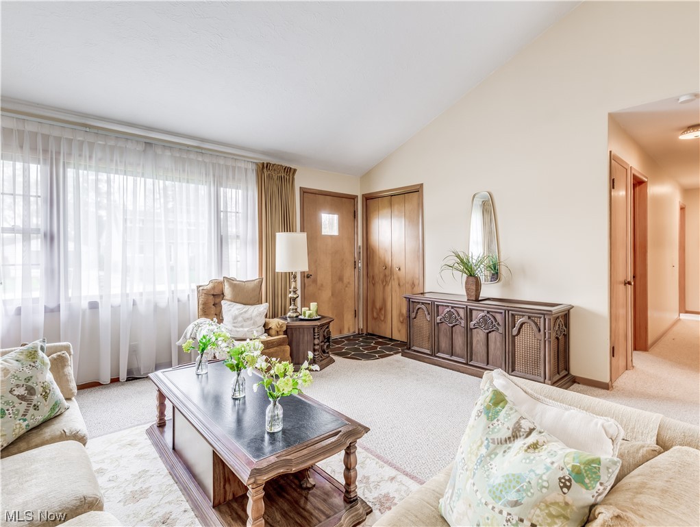 2125 Liberty Road Stow, OH 44224 - Photo 5 of 28 Gallery Image 5