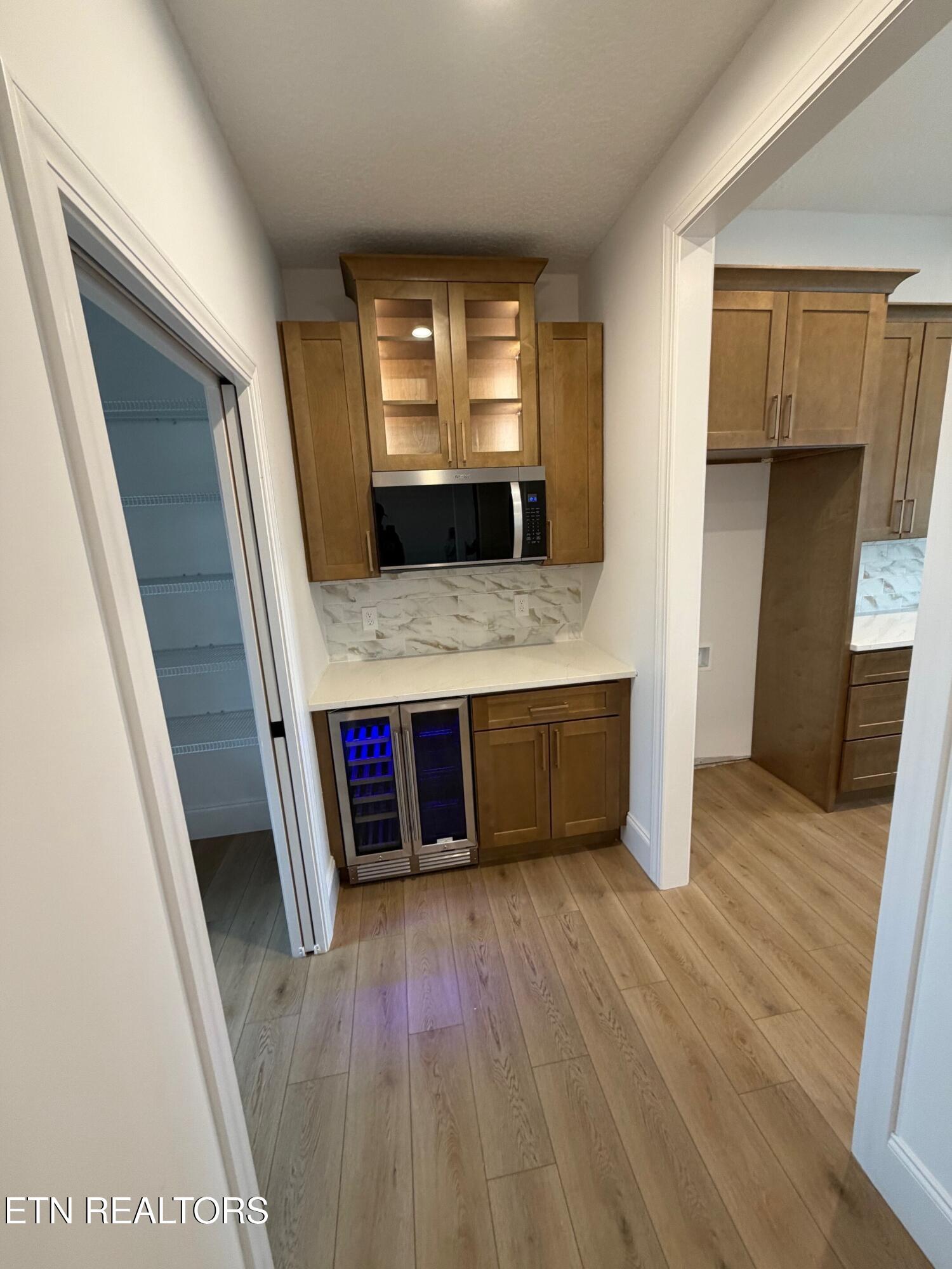 6813 Flint Gap Road Knoxville, TN 37914 - Photo 17 of 45 Kitchen (5)