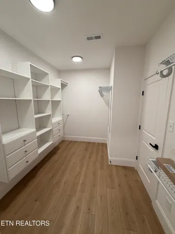 $715,000 | 6813 Flint Gap Road, Knoxville, TN 37914