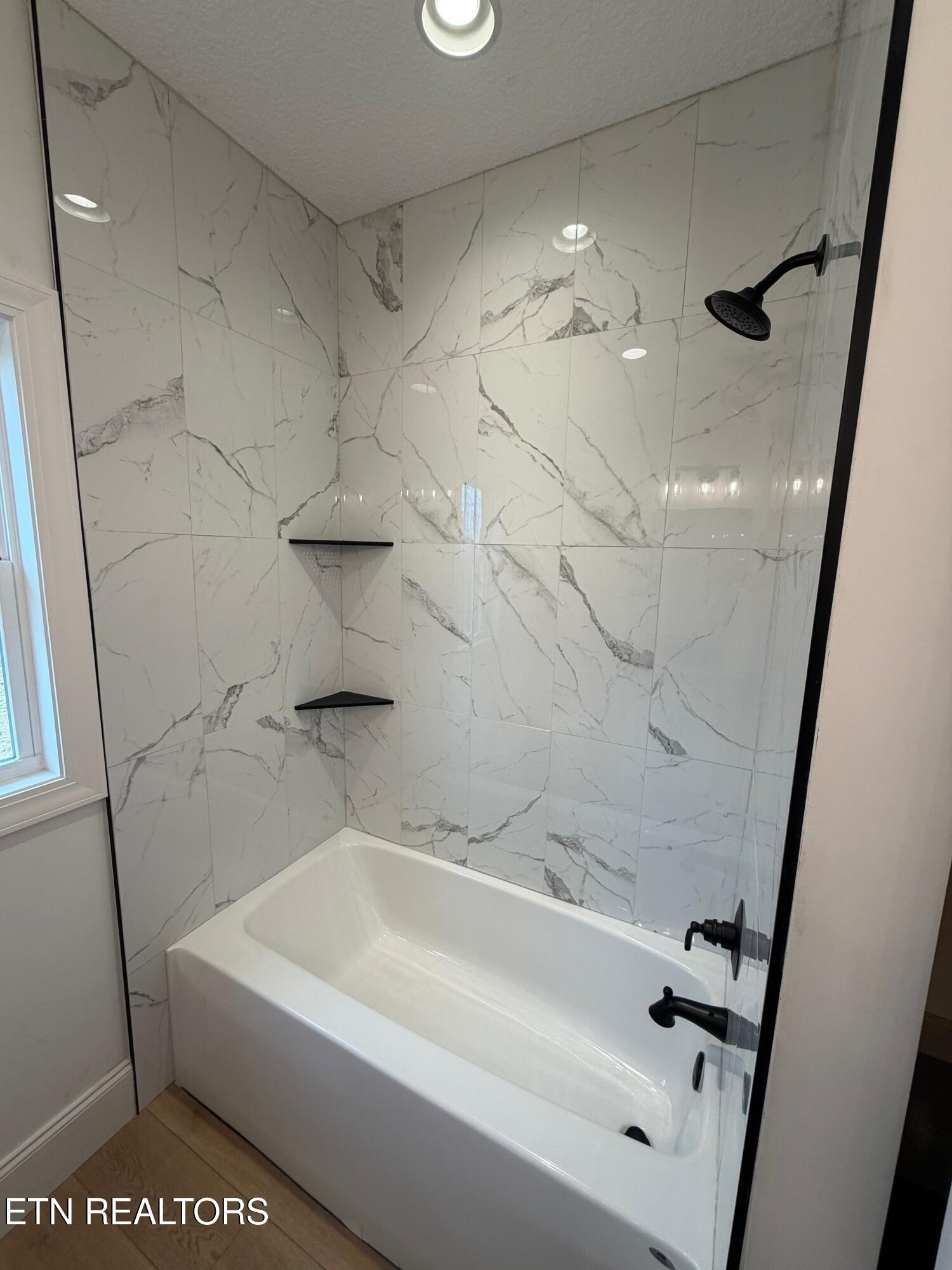 6813 Flint Gap Road Knoxville, TN 37914 - Photo 31 of 45 Guest Bathroom (2)