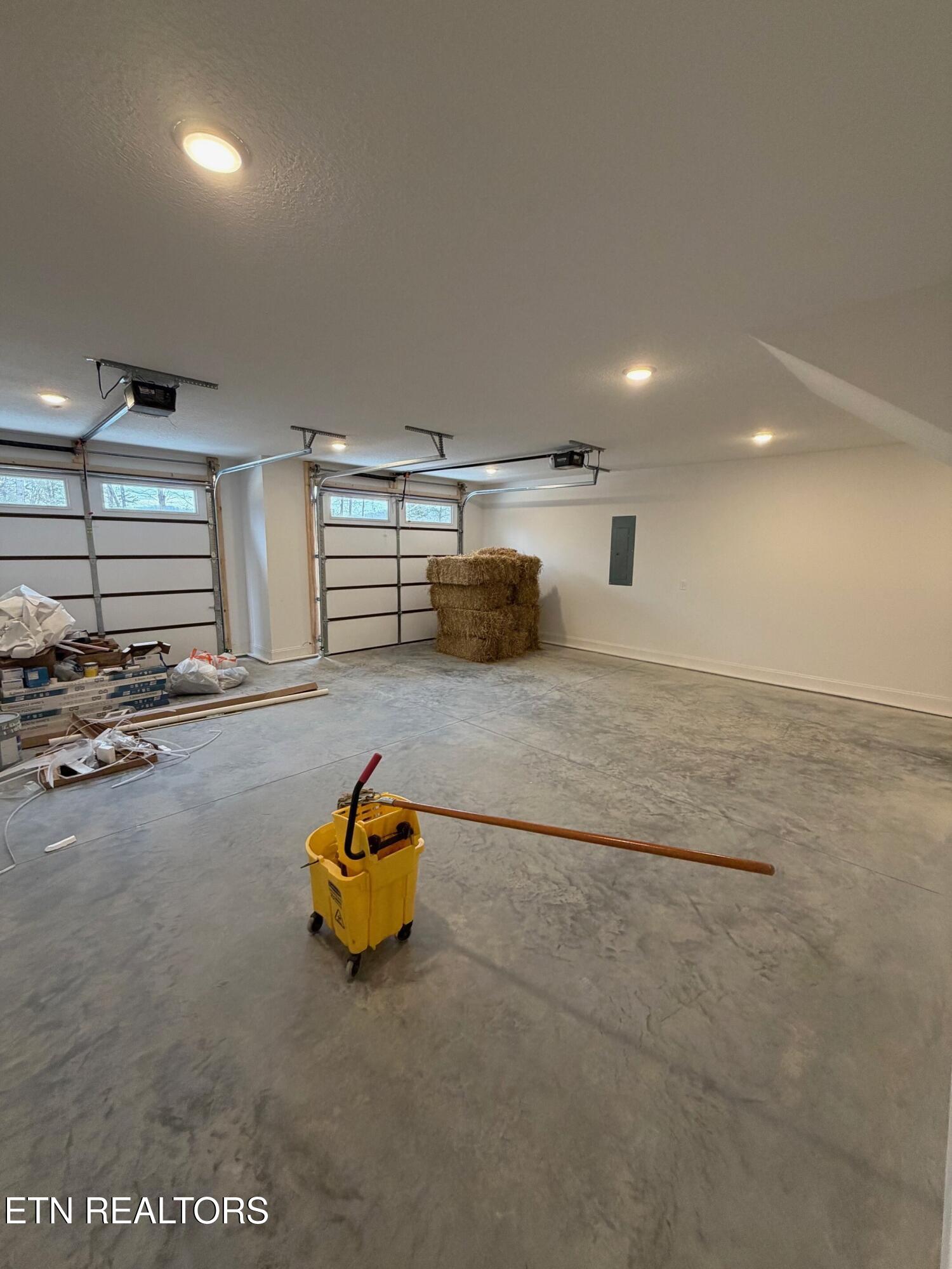 6813 Flint Gap Road Knoxville, TN 37914 - Photo 40 of 45 2 Car Garage