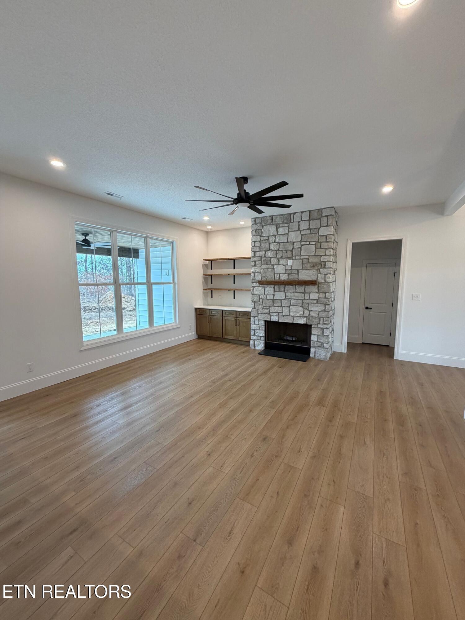 6813 Flint Gap Road Knoxville, TN 37914 - Photo 9 of 45 Family Room Area (2)